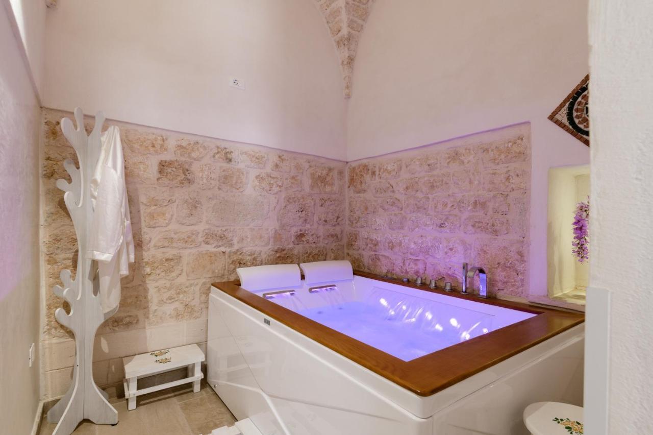 Apartmán Stairway With Jacuzzi By Wonderful Italy Ostuni Exteriér fotografie